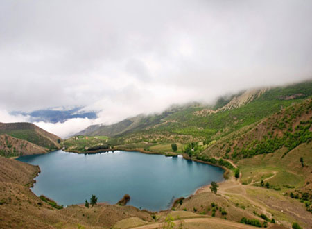 ولشت، زیباترین دریاچه کشور محروم از زیرساخت