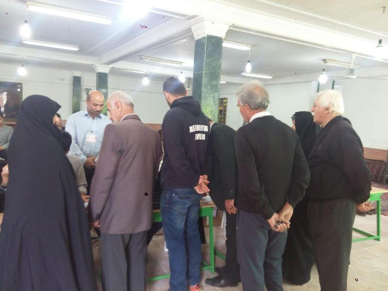 گزارش تصویری از حضور پرشور مردم شهرهچیرود درپای صندوقهای اخذ رای