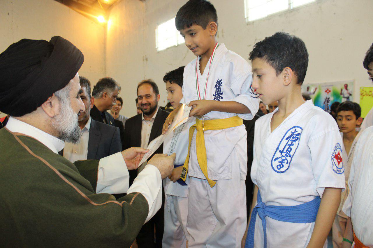 گزارش تصویری:مسابقات استانی کیوکوشین کاراته به میزبانی هچیرود برگزار شد